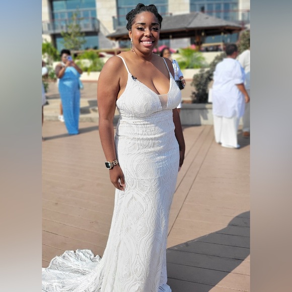 Sexy Boho Bride Wedding Vow Renewal Dress - Picture 4 of 5